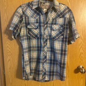 Wrangler Men's Casual Blue and Tan Plaid Shirt
